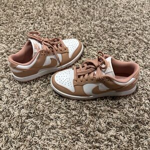 Nike Dunk Low Rose Whisper